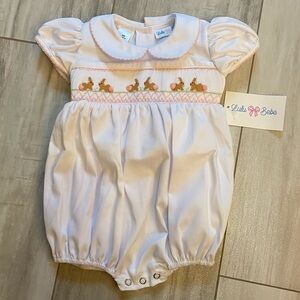 NWT Lulu Bebe White Smocked Bunny Collared Puff Sleeve Bubble Romper, girls 6M